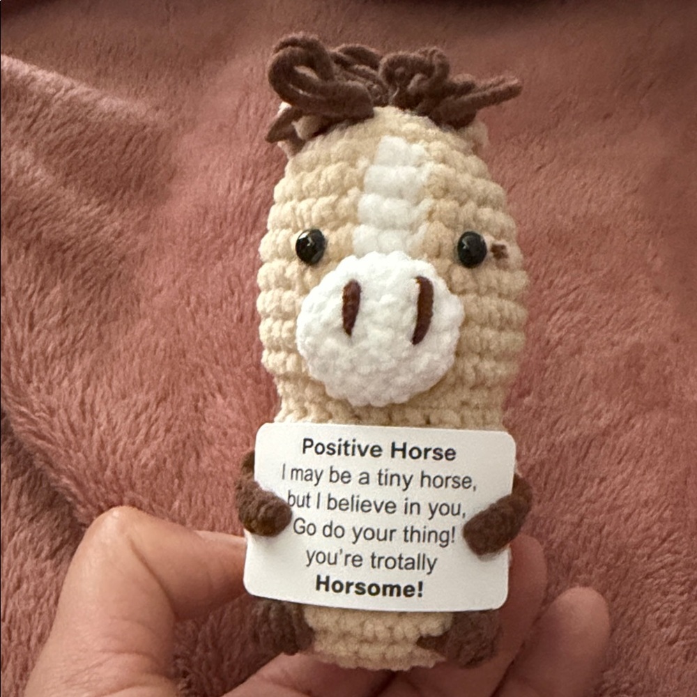 Mini Positive Crochet Horse with Inspirational Card - Picture 3 of 7